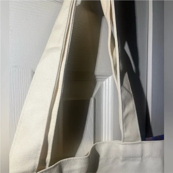 Louis Vuitton Tote Bag with Graphic Design - Picture 3 of 4